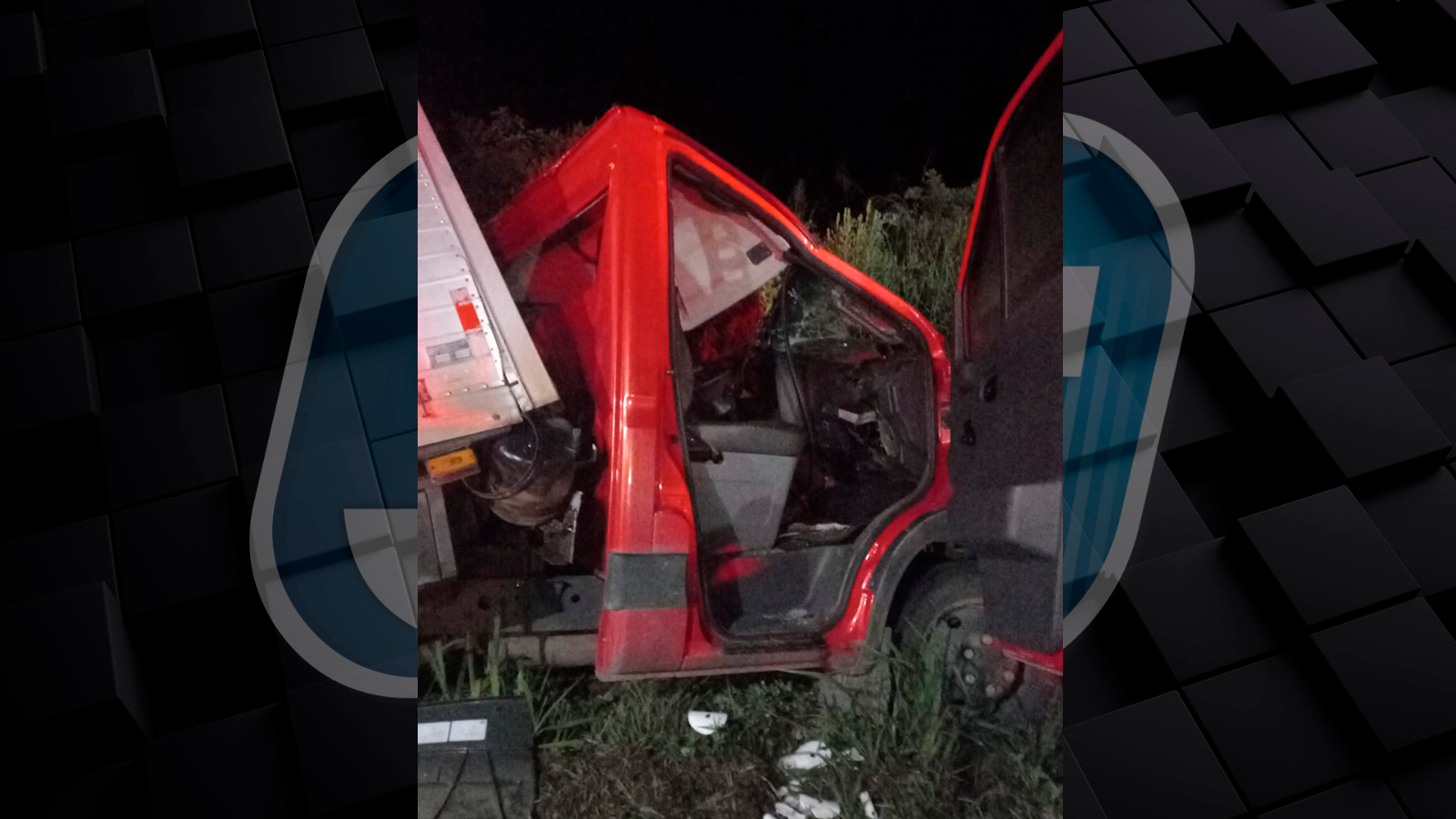 Caminhões batem de frente na BR 280 em Canoinhas JMais