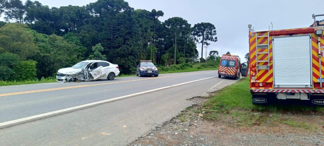 Acidente De Tr Nsito Deixa Dois Feridos Na Br Em Mafra Jmais