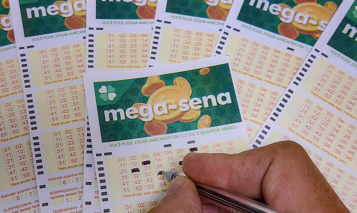 Mega-Sena pagará R$ 42 milhões nesta quarta-feira; conheça as formas de  jogar - GMC Online