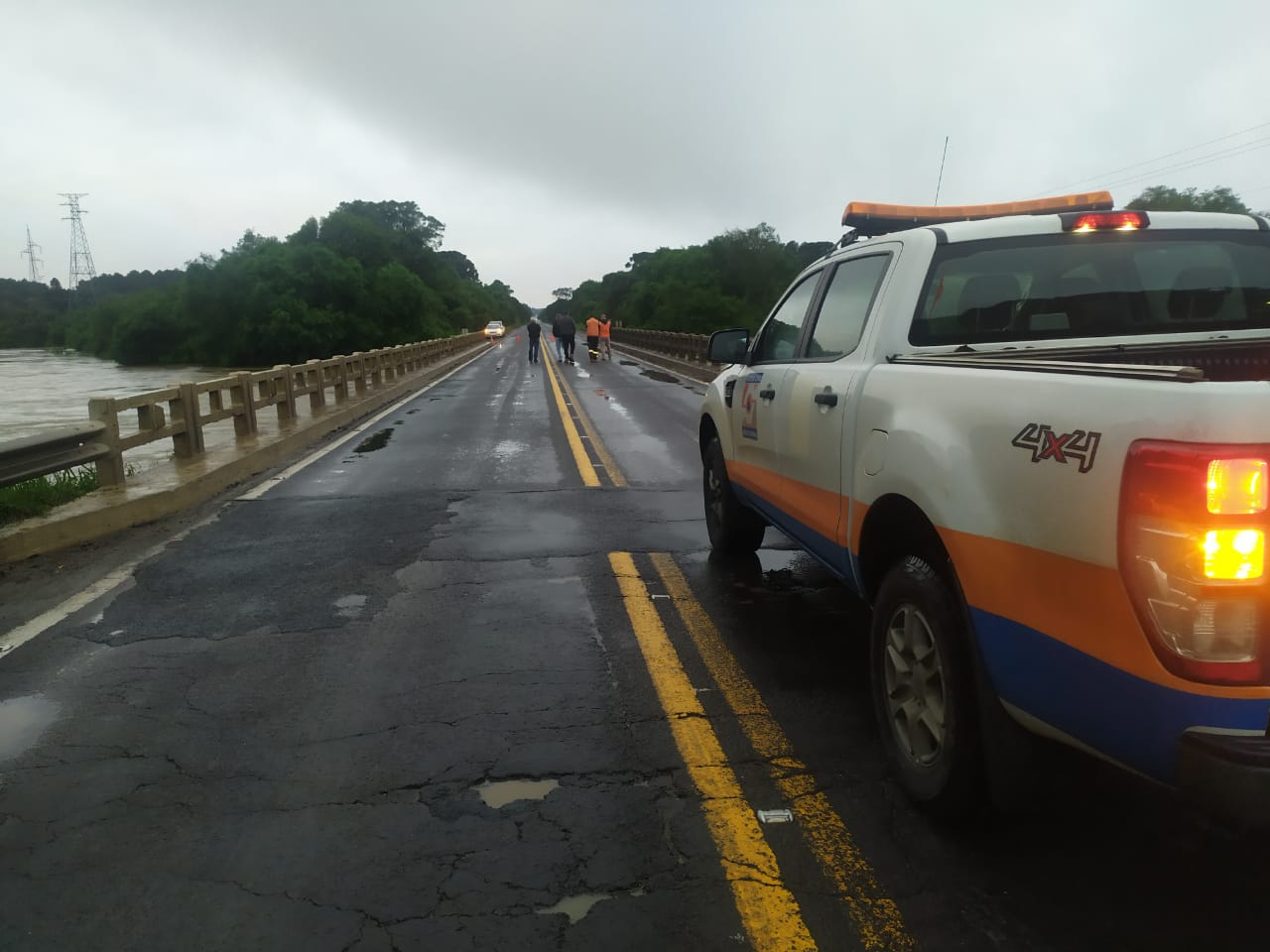 Ponte da BR 280 também é interditada